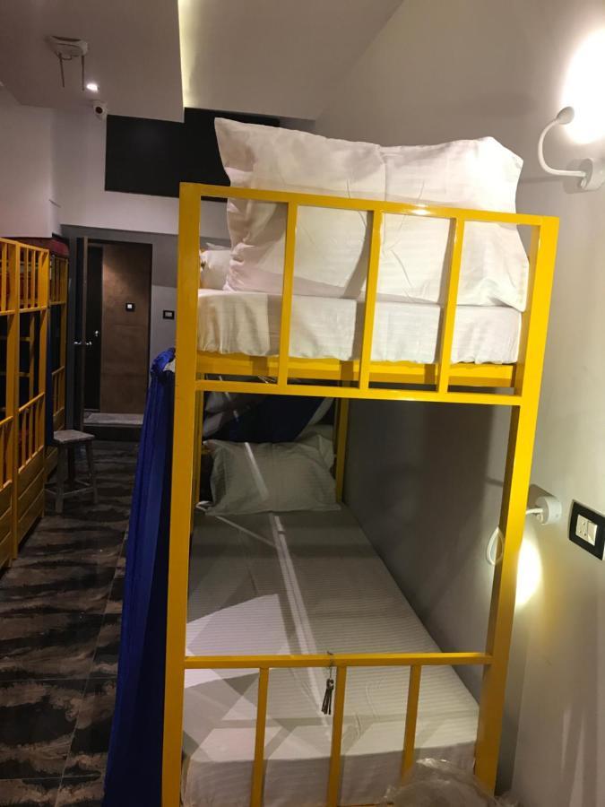 Mango Dormitory Mumbai Exterior photo