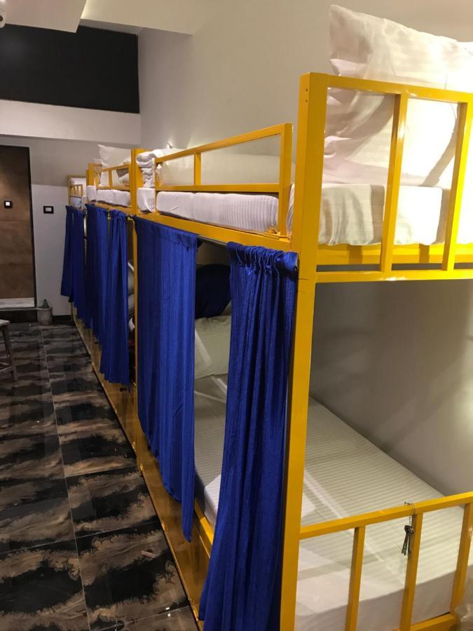 Mango Dormitory Mumbai Exterior photo